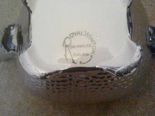 Grimwades Royal Wintonsilver glazed Teapot Jug and Sugar2.jpeg